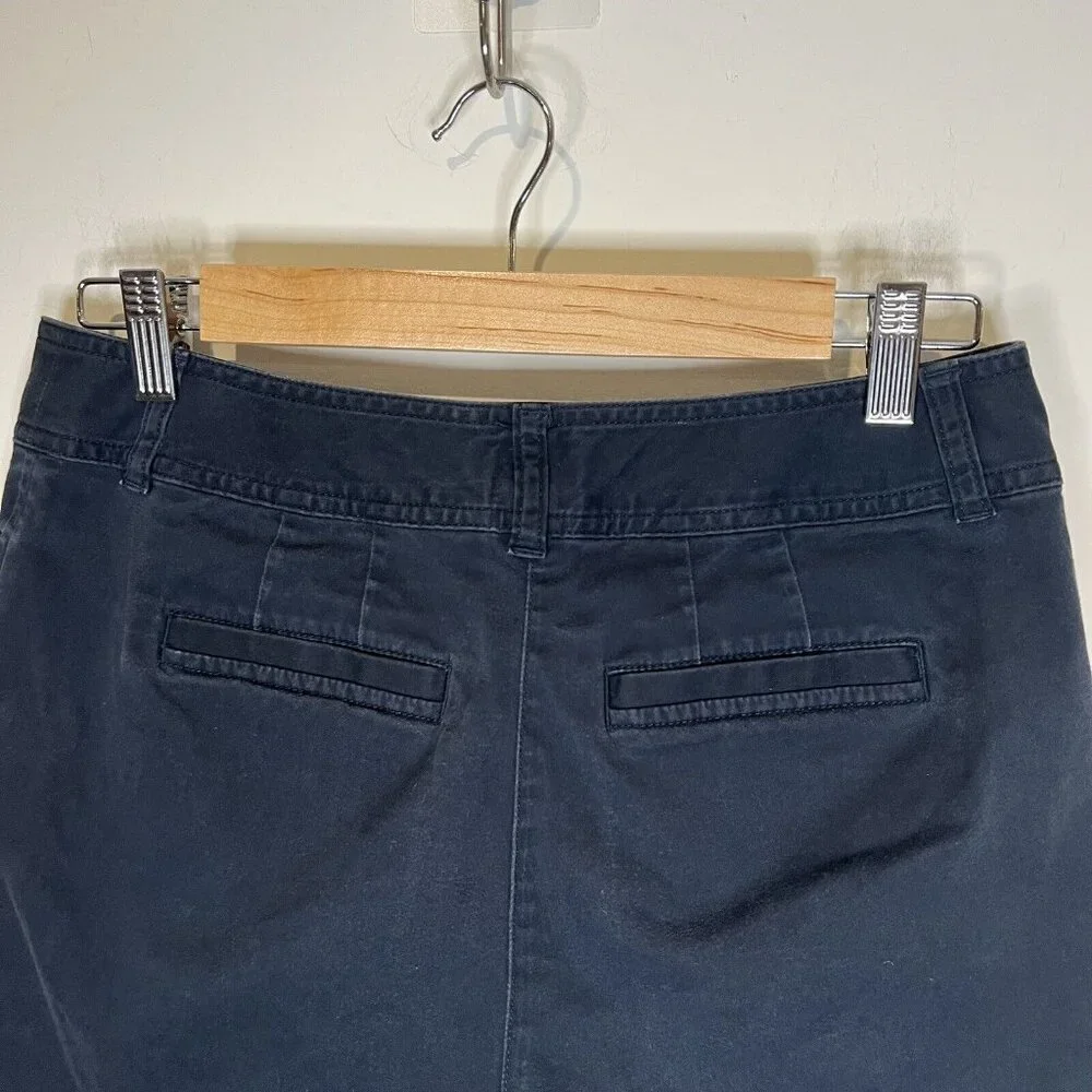 J. jill Shorts Size 4 Black Cotton Stretch Cuffed Flat‎ Front Pockets